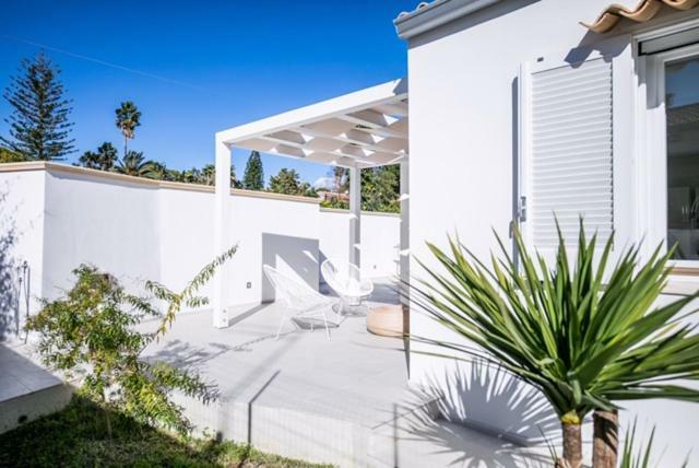 Villa Total White *