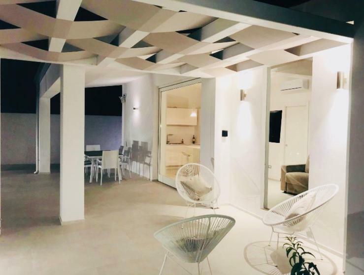 Villa Total White *